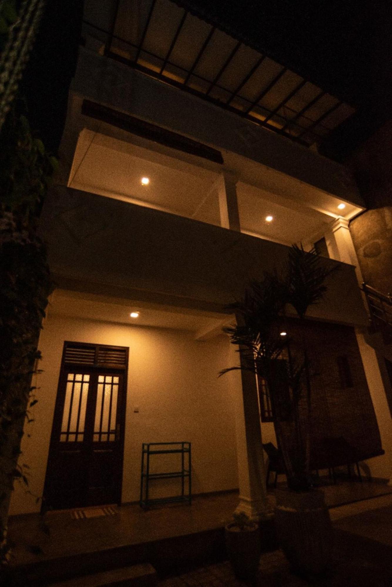 Villa Mihindi Хиккадува Экстерьер фото