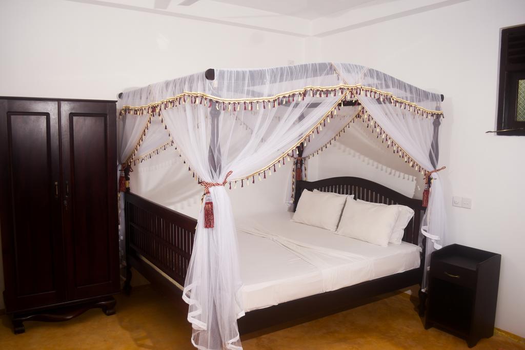 Villa Mihindi Хиккадува Экстерьер фото