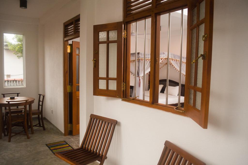 Villa Mihindi Хиккадува Экстерьер фото